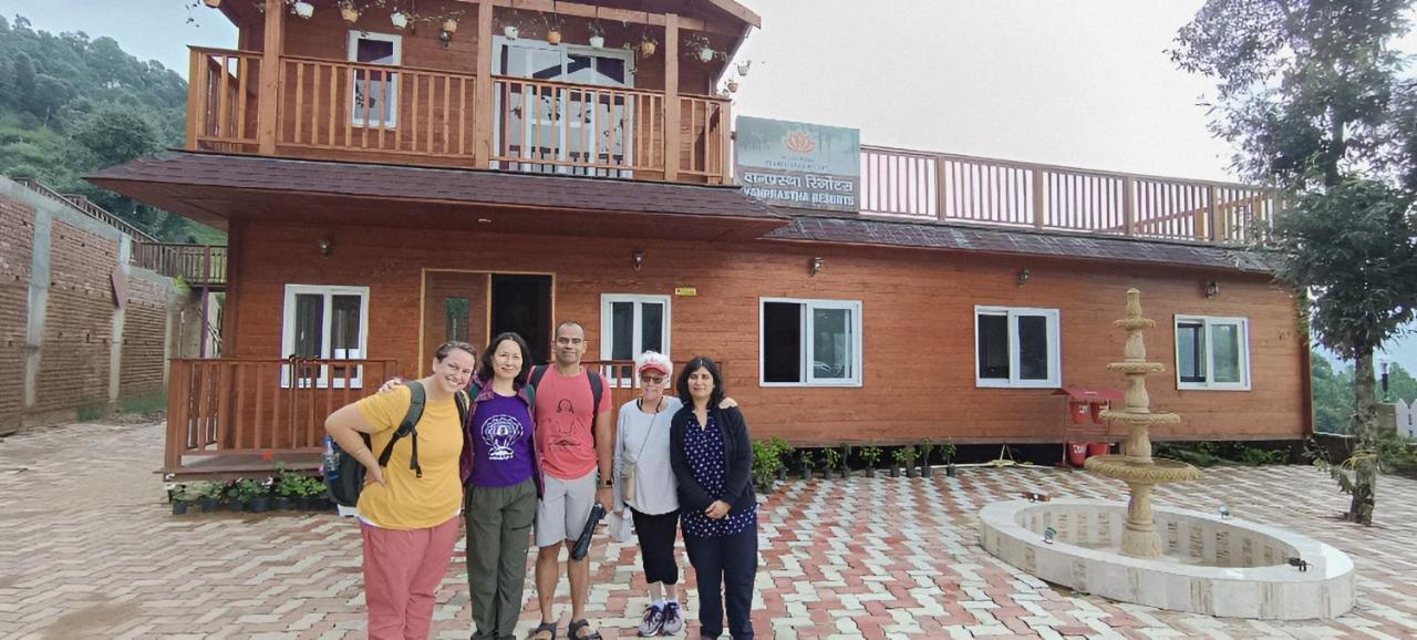 Vanprastha Resorts Dwarahat Exterior foto