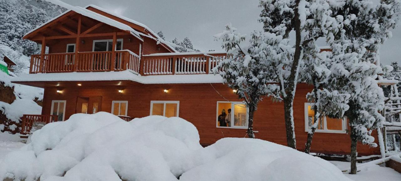 Vanprastha Resorts Dwarahat Exterior foto